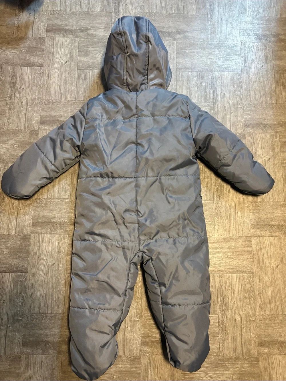 N/A cozy gray